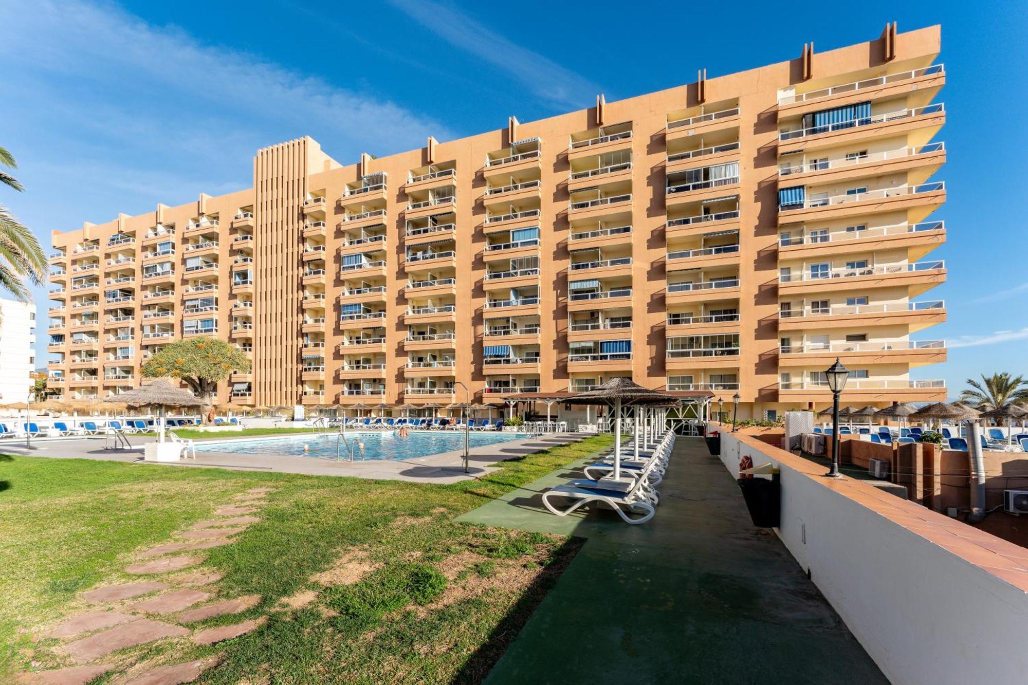 Pyr Studio Apt Partial Seaview Fuengirola Exteriör bild