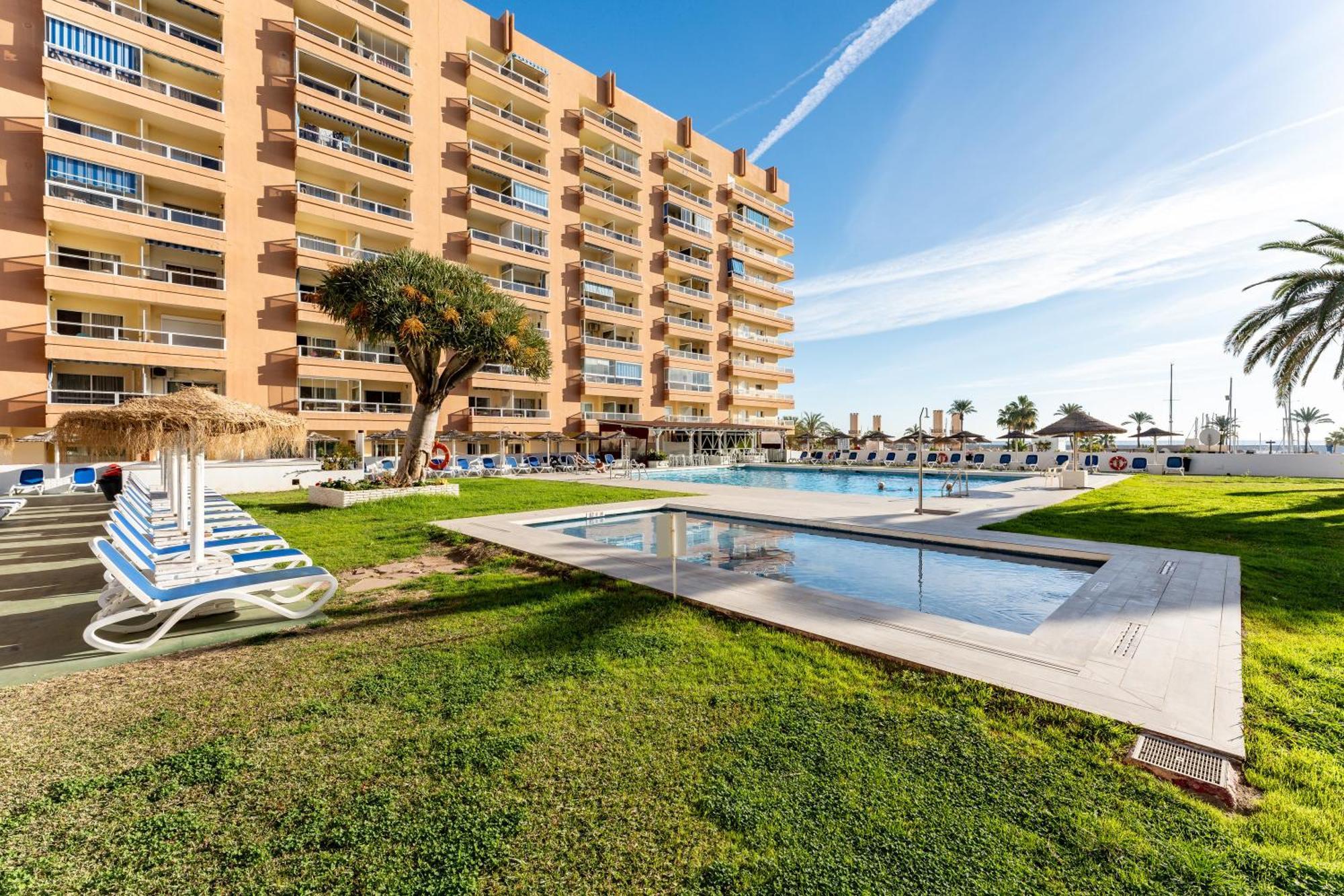 Pyr Studio Apt Partial Seaview Fuengirola Exteriör bild